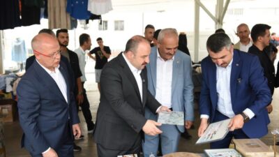 Yıldırım Belediye Başkanı Oktay Yılmaz, AK Parti Bursa Milletvekili Mustafa