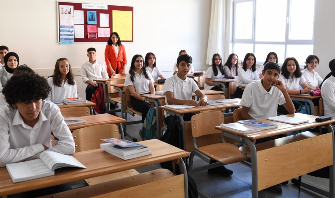 Milli Eğitim Bakanlığı’nın 4+4+4 eğitim modelinde revizyon yapacağı iddia edildi.