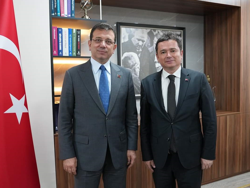 Ekrem İmamoğlu Osmangazi Belediye Başkanı Erkan Aydın ile buluştu. Osmangazi