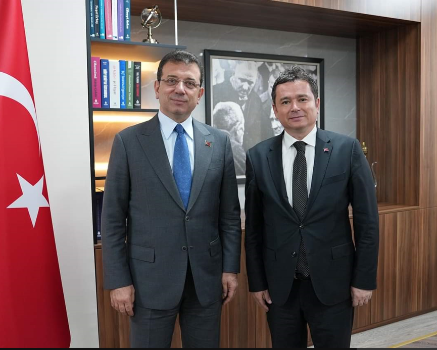 Ekrem İmamoğlu Osmangazi Belediye Başkanı Erkan Aydın ile buluştu. Osmangazi