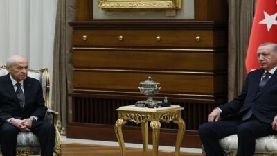 AKP’li Cumhurbaşkanı Recep Tayyip Erdoğan, Brezilya ziyareti dönüşü uçakta basın