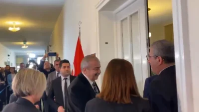 DEM Parti heyeti, siyasi partileri ziyarete devam ediyor. Heyet son