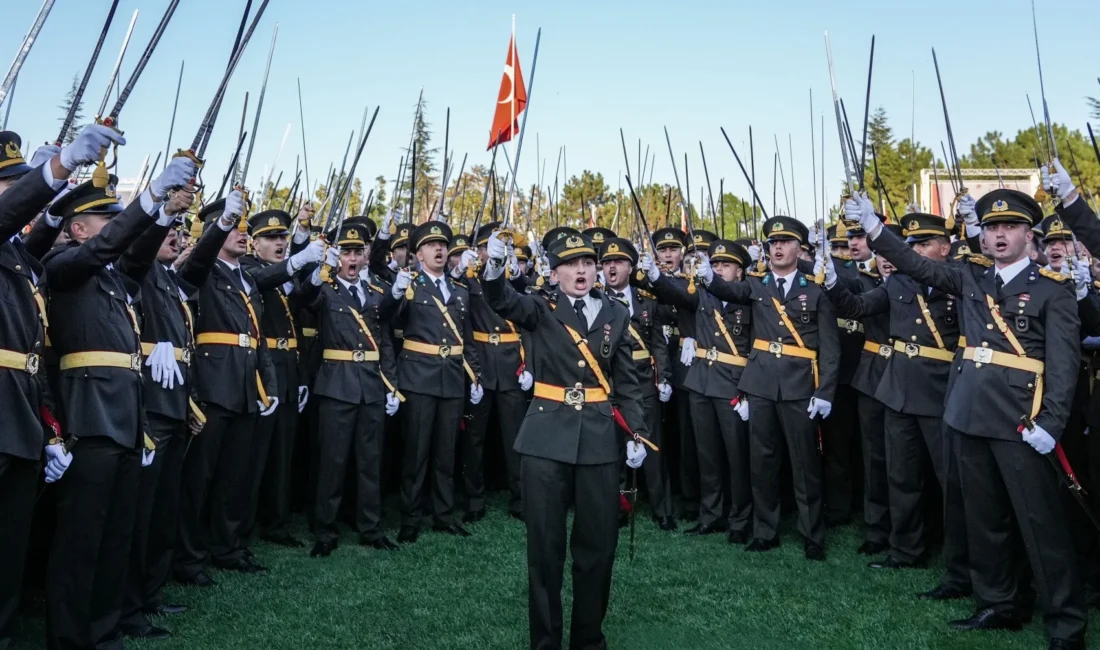 Türk Silahlı Kuvvetleri’nden (TSK) oy çokluğu ile ihraç edilen teğmenlerin