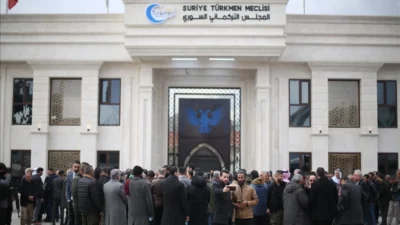 ‘Dışlayıcı yaklaşım’ tepkisi Baas rejiminin devrilmesinin ardından Suriye’de yeni devletin