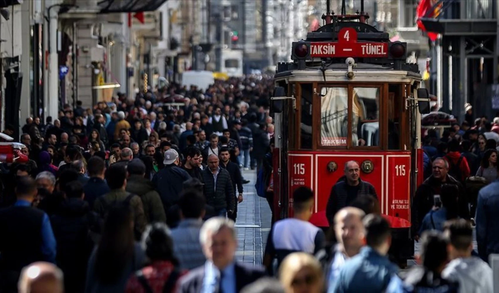 Türkiye’nin nüfusu 85 milyon 664 bin 944 kişi olarak açıklandı.