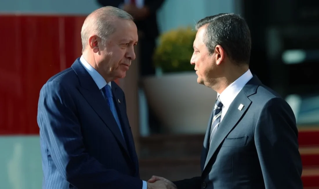 Hürriyet yazarı Abdulkadir Selvi, iki araştırma şirketinin anket sonuçlarını paylaşarak