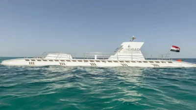 Mısır açıklarında Kızıldeniz’de bir turist denizaltısının batması sonucu çok sayıda