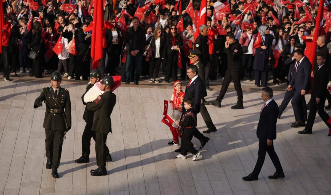 Türkiye genelinde 23 Nisan Ulusal Egemenlik ve Çocuk Bayramı, büyük