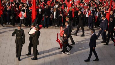 Türkiye genelinde 23 Nisan Ulusal Egemenlik ve Çocuk Bayramı, büyük
