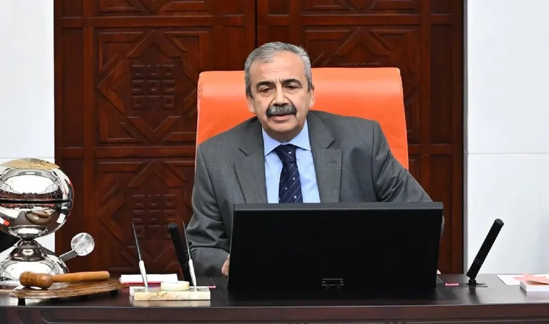 Kalp krizi geçiren ve ameliyat olan DEM Partili Sırrı Süreyya