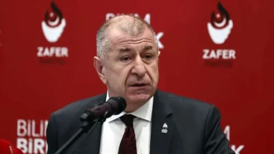Zafer Partisi Genel Başkanı Ümit Özdağ, Cumhurbaşkanına hakaret suçlamasıyla açılan
