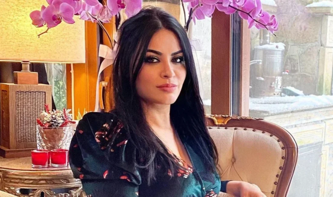 Türk Halk Müziği sanatçısı Zara, verdiği kilolar ve sahne tarzıyla