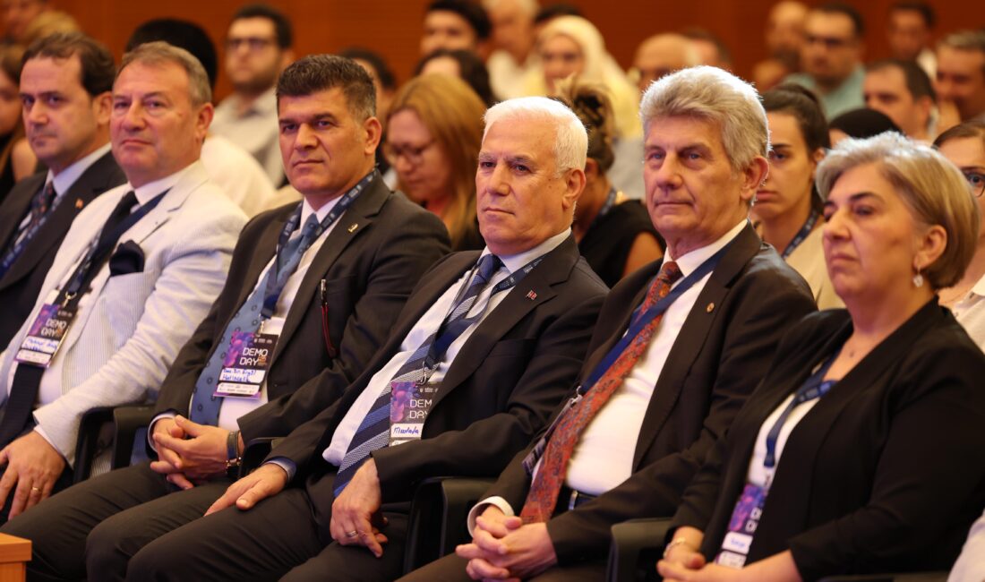 Bursa’da girişimcilik zamanı BURSA – Bursa Büyükşehir Belediyesi tarafından genç girişimciliği