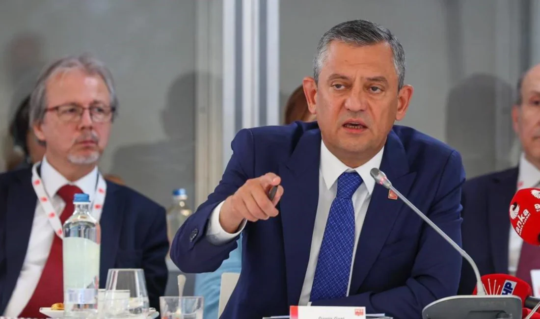 CHP Genel Başkanı Özgür Özel, Brüksel’de Avrupa Sosyalist Partisi liderlerine