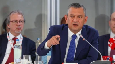 CHP Genel Başkanı Özgür Özel, Brüksel’de Avrupa Sosyalist Partisi liderlerine