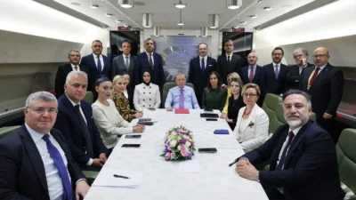 Cumhurbaşkanı Erdoğan, Lahey’deki NATO Zirvesi dönüşünde “Terörsüz Türkiye” sürecine ilişkin