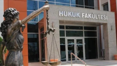 Yılmaz Tunç açıkladı: Adalet Bakanı Yılmaz Tunç, hukuk fakültelerine girişte