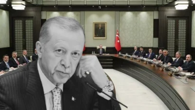 CHP’li belediyelere yapılan operasyonları “siyasi kuşatma” olarak nitelendiren CHP kurmayları,