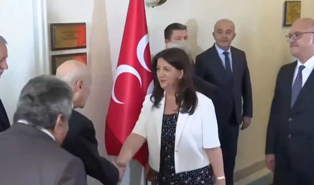 DEM Parti İmralı Heyeti, MHP lideri Devlet Bahçeli’yi ziyaret etti.