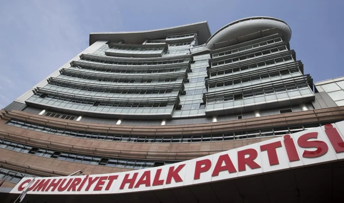 Gözaltılar sonrası CHP MYK olağanüstü toplandı Adana Büyükşehir Belediye Başkanı Zeydan Karalar, Antalya Büyükşehir Belediye Başkanı