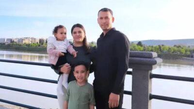 Denizli’nin Merkezefendi ilçesinde bir polis memuru, ailesini uykudayken tabancayla öldürdü.