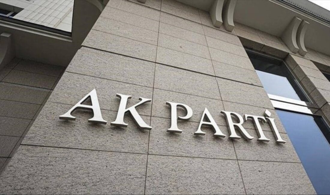 AKP’de son iki gün içinde 8 il başkanının istifasıyla parti