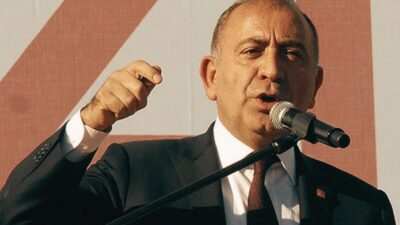 CHP İstanbul İl Kongresi’nin iptal edilmesiyle İl Başkanı Özgür Çelik