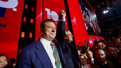 Tutuklu bulunan Ekrem İmamoğlu, eşi Dilek İmamoğlu aracılığıyla yayımladığı mektubunda,