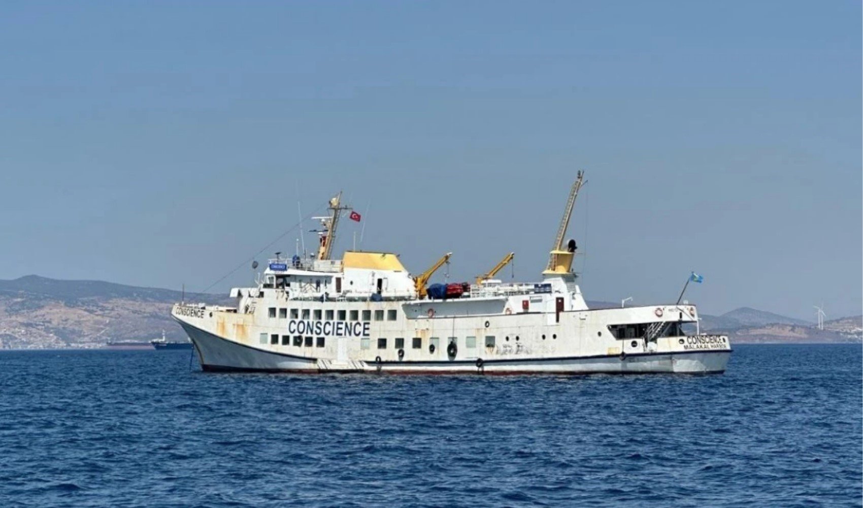 Gazze’ye insani yardım taşıyan Özgürlük Filosu’na uluslararası sularda İsrail güçlerince