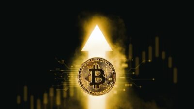 Bitcoin, 126 bin dolara çıkarak yeni bir zirveye ulaştı ve