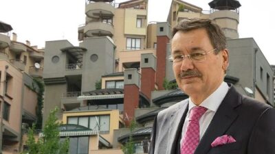 Görevden alındıktan sonra belediyeye ait zırhlı aracı iade etmeyen ve