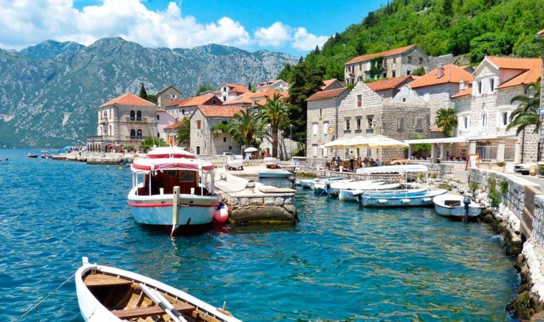 Karadağ, ülkede artan gerginlikler nedeniyle Türk vatandaşlarına yönelik vizesiz seyahat