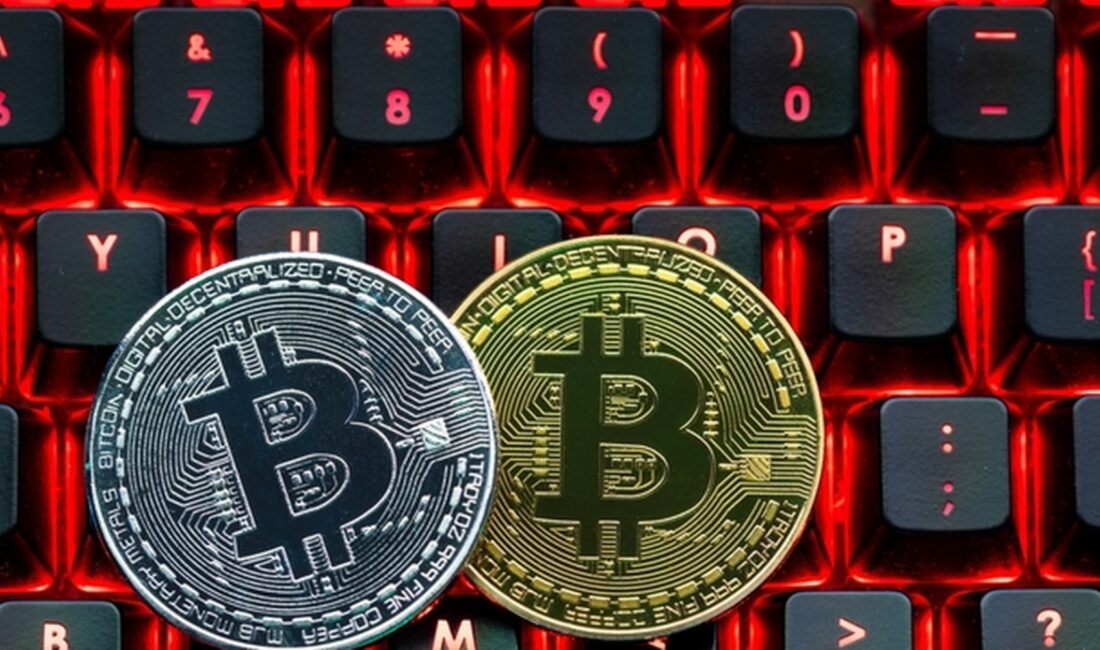 Bitcoin, artan riskten kaçınma eğilimi ve teknoloji hisselerindeki satışların etkisiyle