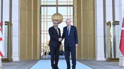 Cumhurbaşkanı Recep Tayyip Erdoğan, Türkiye’ye ilk resmi ziyaretini gerçekleştiren KKTC