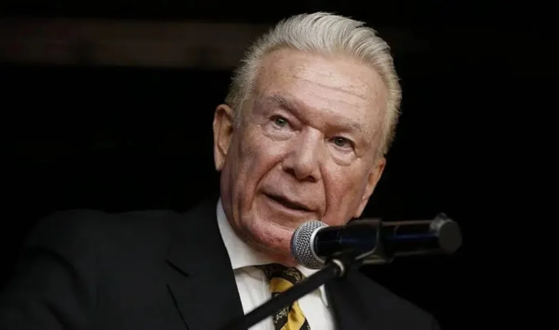 Müjdat Gezen duyurdu: Sözcü Gazetesi’nden ayrıldığını köşe yazısıyla açıklayan Uğur