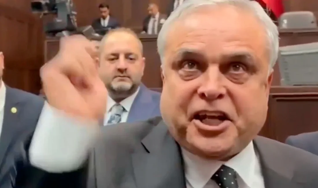 CHP’den istifa ederek AK Partiye katılacağını açıklayan Mersin Milletvekili Hasan