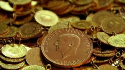 Küresel piyasalardaki belirsizlik ve jeopolitik risklerin artmasıyla altın fiyatları yükselişini