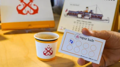 İBB, Şehir Hatları vapurlarında Vapur Kafe hizmetlerinin kaldırılacağı iddialarını yalanlayarak,