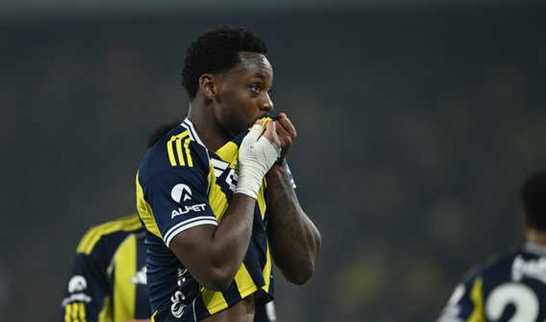 Taraftarlar endişeli Fenerbahçe’nin sezon başında kiralık olarak kadrosuna kattığı Kolombiyalı