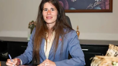 Çeşme Belediye Başkanı Lal Denizli, İstanbul’da yürütülen ünlülere yönelik uyuşturucu