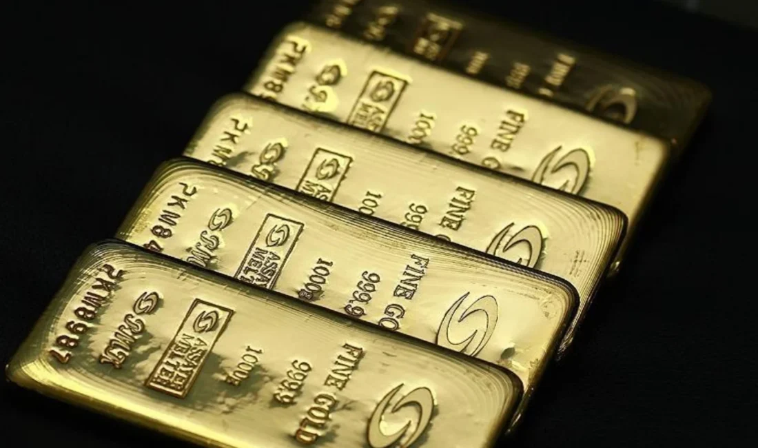 Küresel piyasalarda düşük işlem hacminin etkisiyle altının ons fiyatı, 5.000