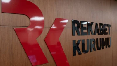 Özel okullardaki yüksek kayıt ücretleri ile yemek, kitap ve kıyafet