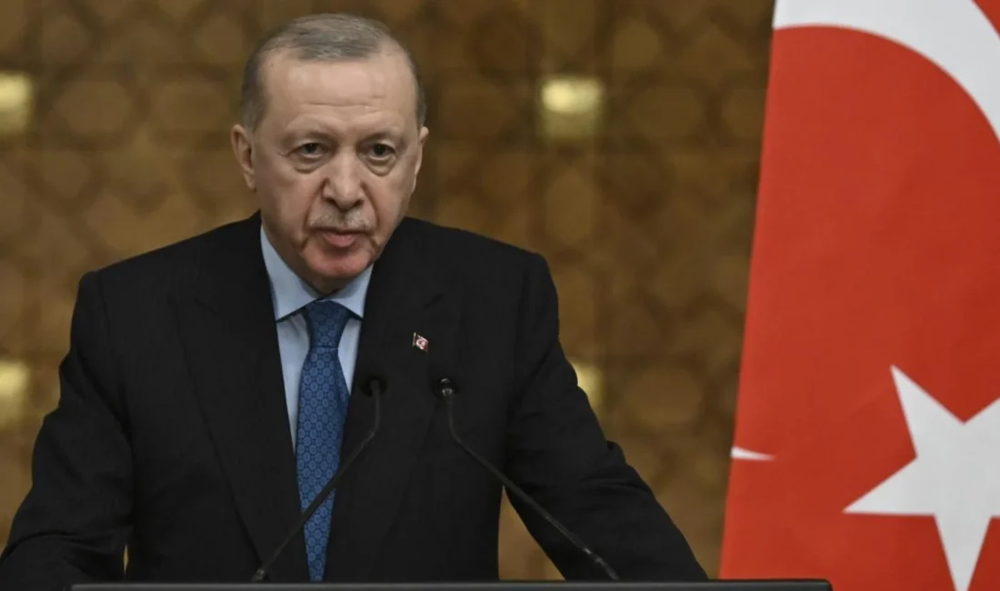 Cumhurbaşkanı Erdoğan, Suudi Arabistan ve Mısır ziyaretleri dönüşünde uçakta gazetecilerin