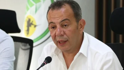 CHP Bolu Belediye Başkanı Tanju Özcan, jandarma tarafından gözaltına alındığını