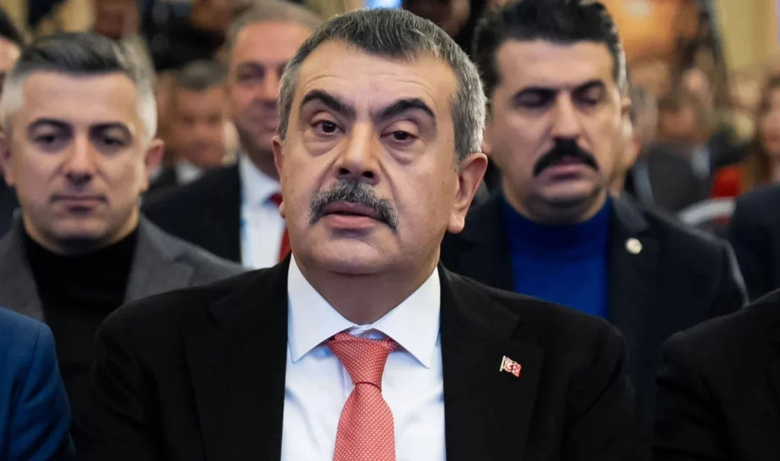 Milli Eğitim Bakanı Yusuf Tekin, okullarda güvenliği artırmaya yönelik yeni