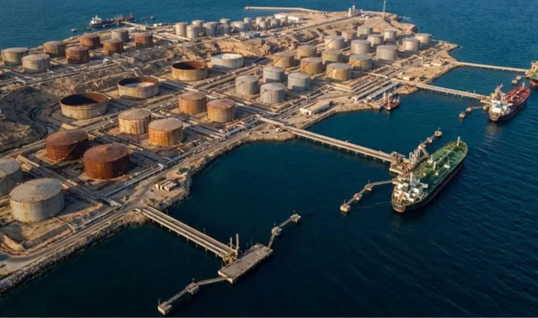 ABD’nin İran’a ait Hark Adası’na saldırı düzenlediği öne sürüldü. Üst