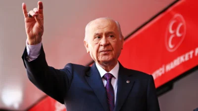 MHP’de İstanbul il ve 39 ilçe teşkilatının feshedilmesiyle başlayan süreçte