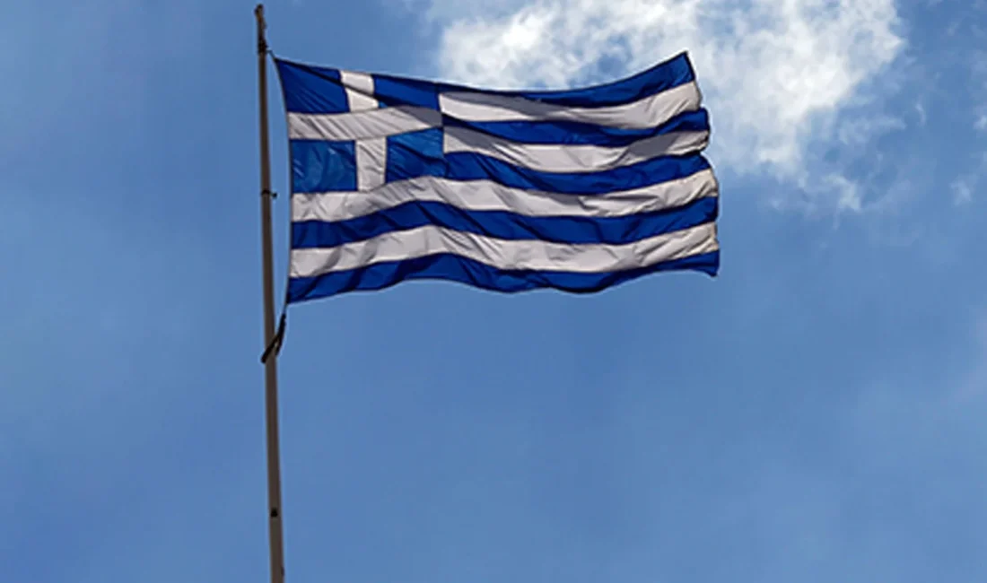 Yunanistan Başbakanı Kyriakos Miçotakis, 1 Ocak 2027 tarihinden yürürlüğe girecek