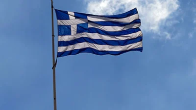 Yunanistan Başbakanı Kyriakos Miçotakis, 1 Ocak 2027 tarihinden yürürlüğe girecek