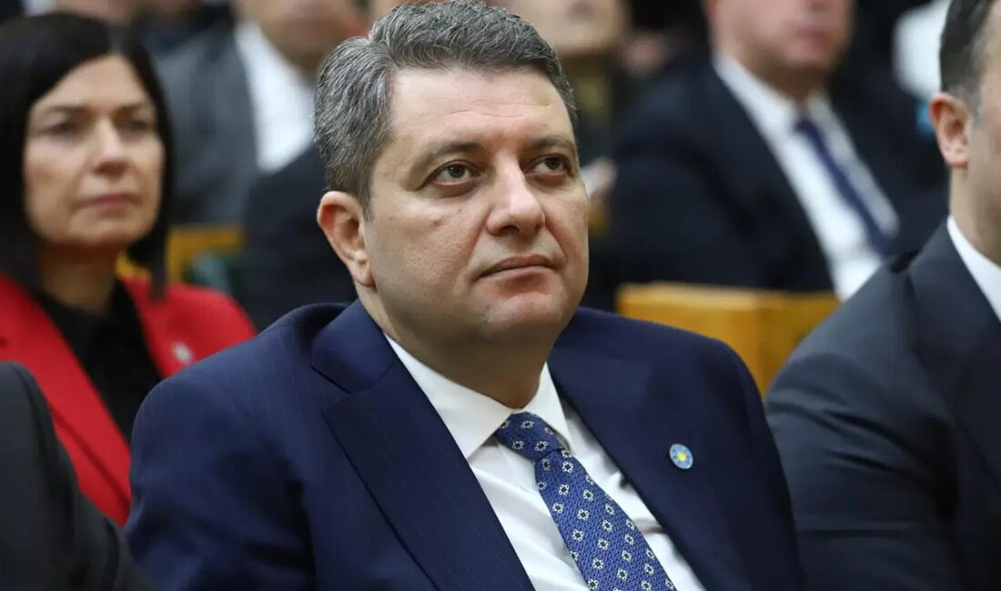 İYİ Parti’den istifa eden İstanbul Milletvekili Ersin Beyaz, AK Partiye